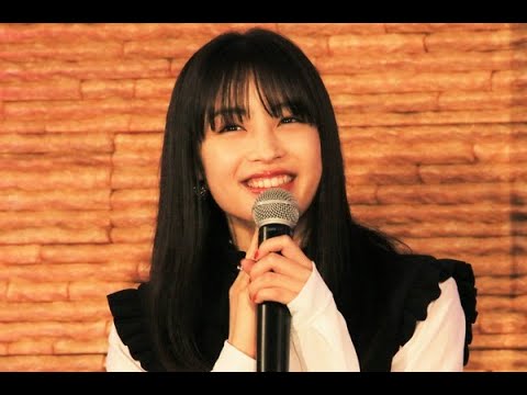 広瀬すずが、13日配信のテレビ朝日の公式YouTubeチャンネル『動画、はじめてみました』に出演。手紙をしたためる動画を公開した。