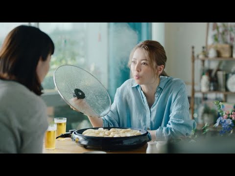 大阪王将 羽根つき餃子CM「フタがいらん」 編