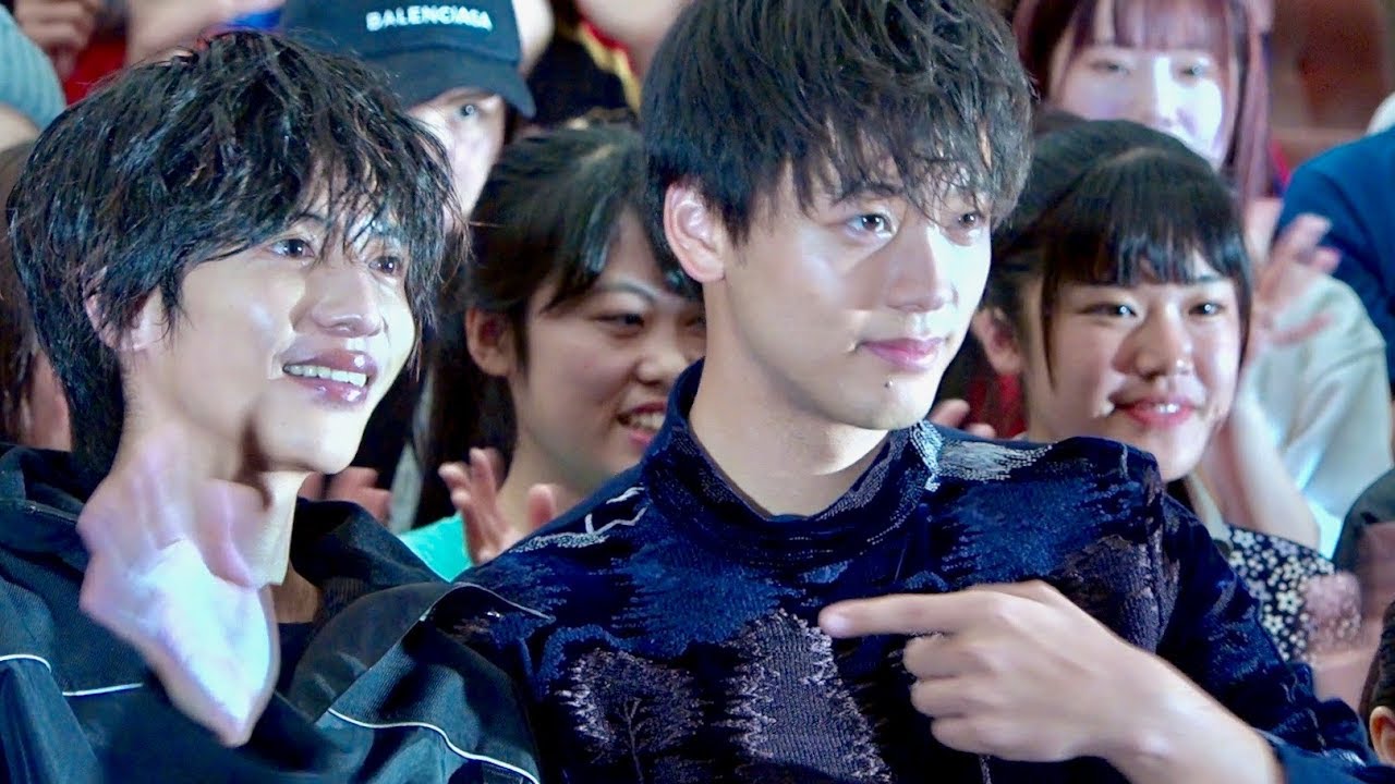 志尊淳と竹内涼真、互いに「じゅんじゅん」「涼くん」と呼び合う/映画『走れ!T校バスケット部』舞台挨拶