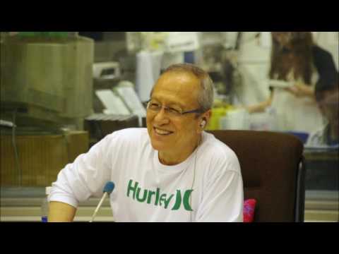 「篠崎愛写真集 Love Scenes」について日高晤郎氏が分析・評価する。