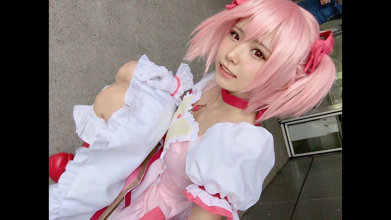 コスプレイヤー えなこ C3AFA TOKYO2017(2017.08.26)1!(ENAKO COSPLAY COMPILATION)