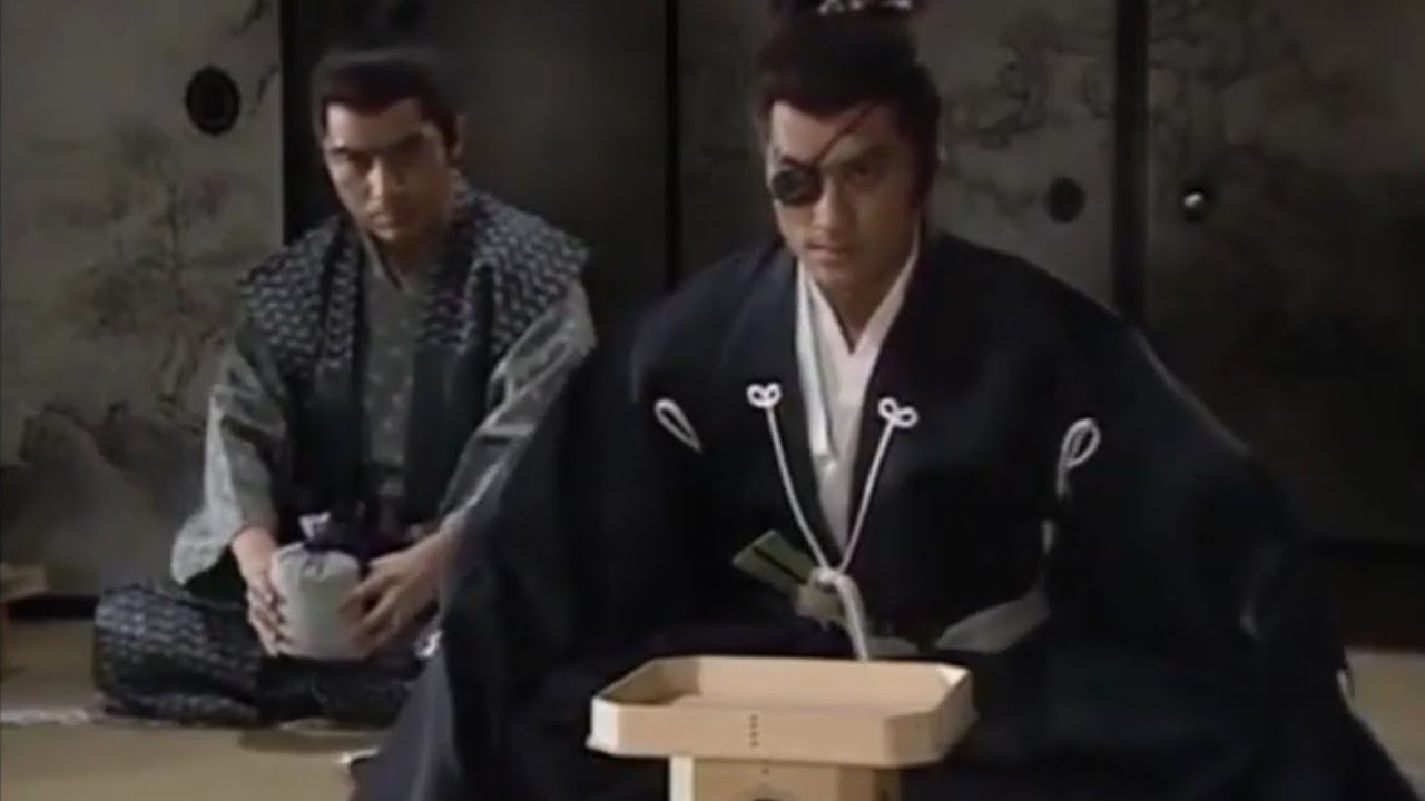 政宗、献上品の砂金をこぼし 扇子で払いのける【独眼竜政宗】