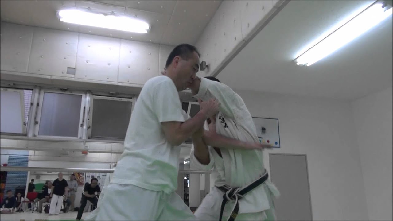 子安慎悟の空手アクション!Karate Action by Koyasu!