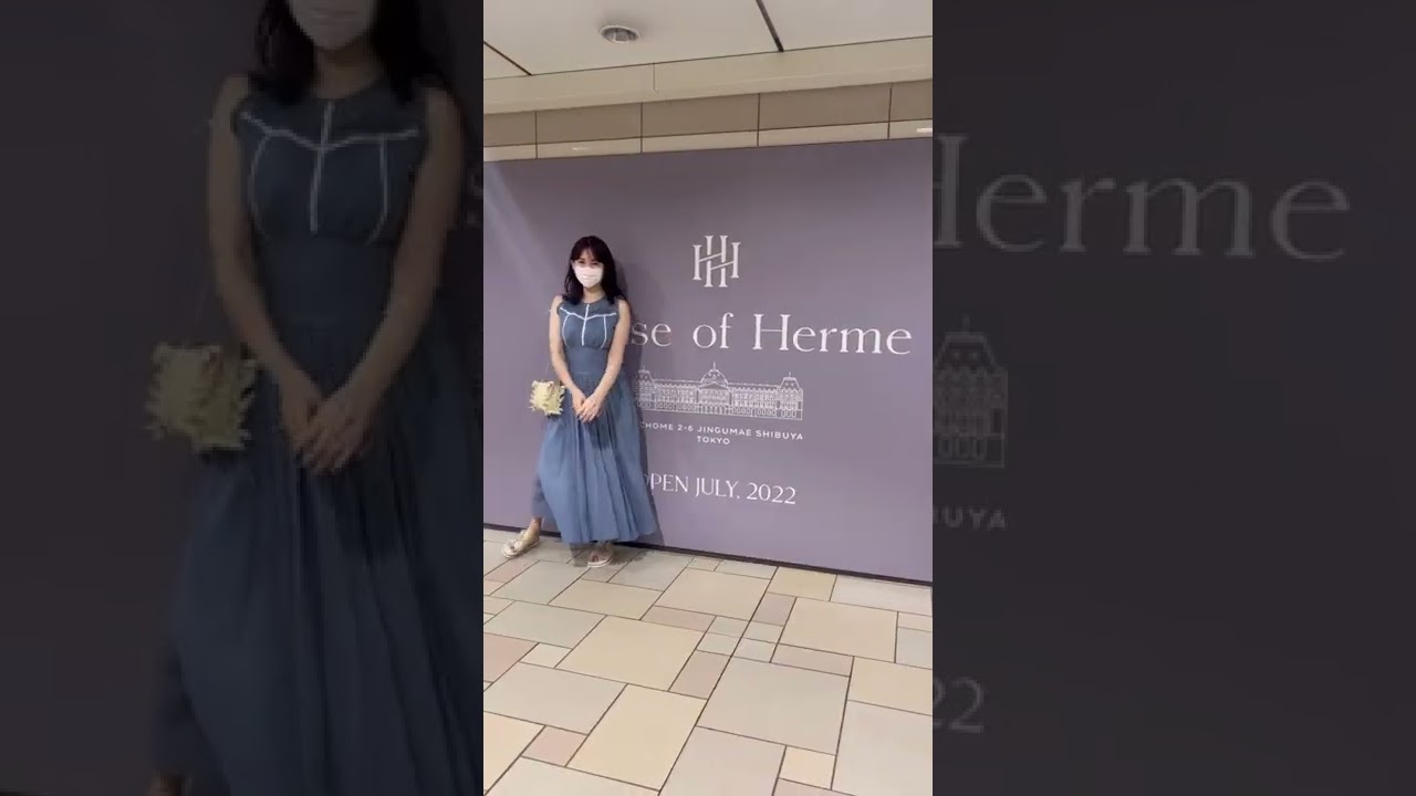 【サプライズ】表参道駅のビジュアルを見に行ってきた🤍Herliptoを着ている方に話しかけちゃった💕 #Shorts