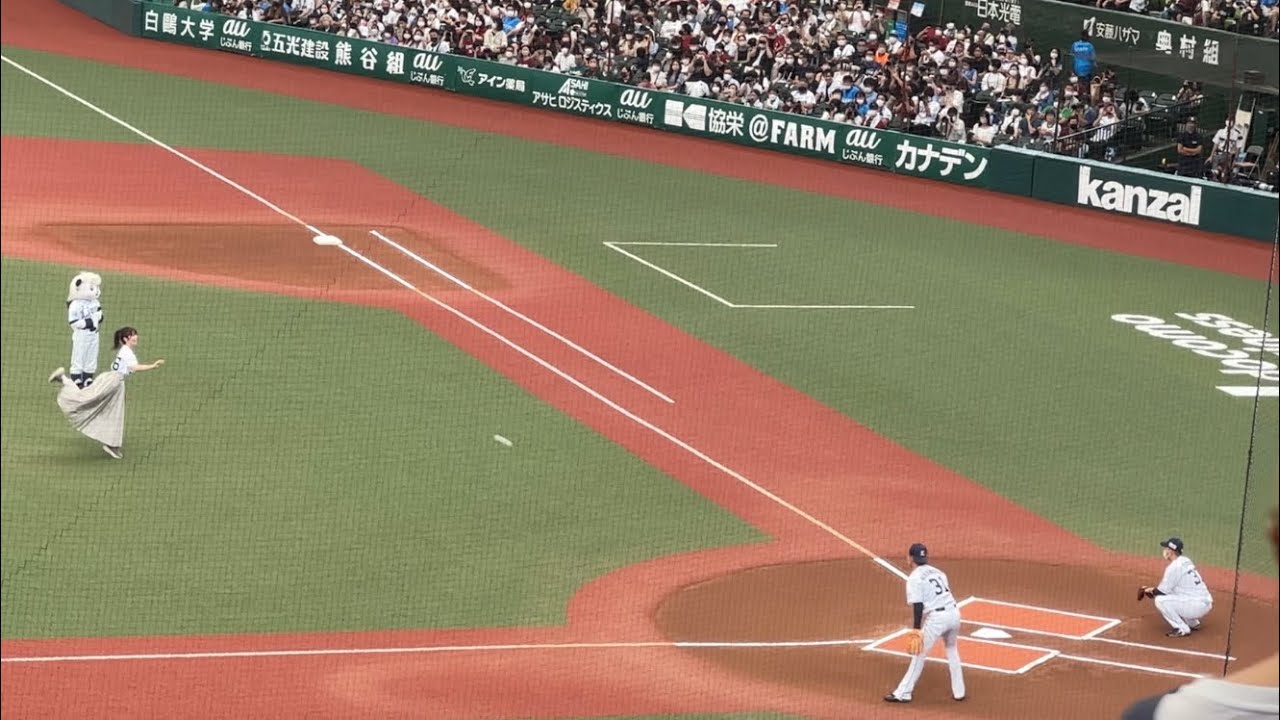 小倉唯さん、岩井映美里さん セレモニアルピッチ【西武vs楽天】2022/9/19