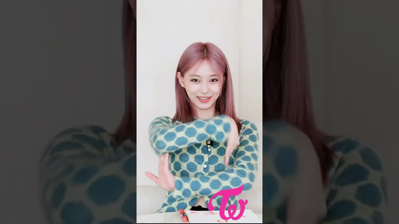 Twice ツウィのLOVEレッスン / How to L-O-V-E by Twice Tzuyu / Talk That Talk / #Shorts