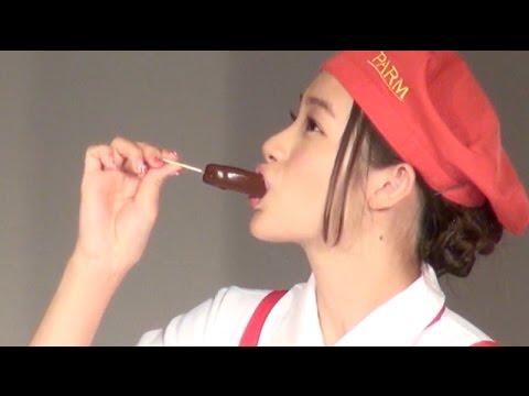 足立梨花、止まらない二次元愛 『カフェ パルムアニバーサリー』オープン記念