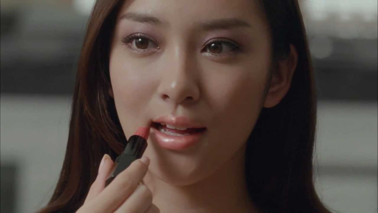 武井咲 CM マキアージュ トゥルールージュ篇 ♪Mr.Children/GIFT