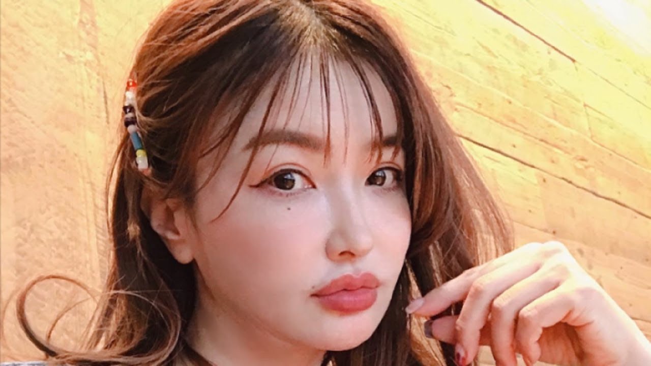 “奇跡の51歳”平子理沙、ぽってり唇の最新ショット!韓国でBTSのステージ鑑賞「美人さん」| 平子理沙 | 韓国でBTS | bts 釜山 コンサート | 最新ニュース | セレブニュース