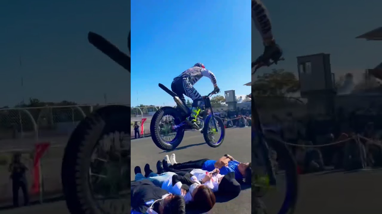 【神業トライアルショー】野崎選手オートバイ女子部をジャンプ#shorts