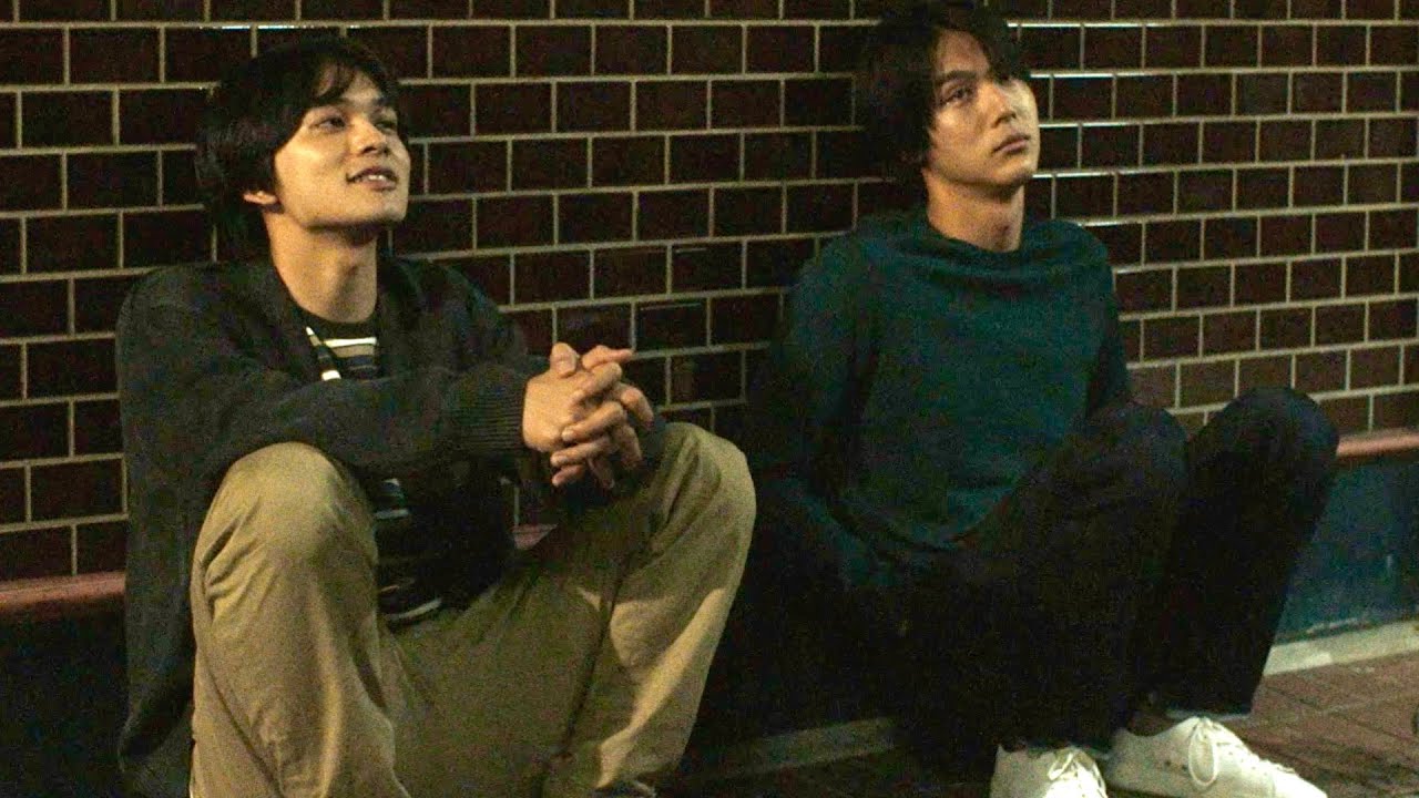北村匠海×中川大志W主演、Saucy Dogの新曲「怪物たちよ」が主題歌/映画『スクロール』予告編