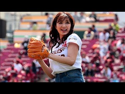 葉加瀬マイ、「緊張」始球式