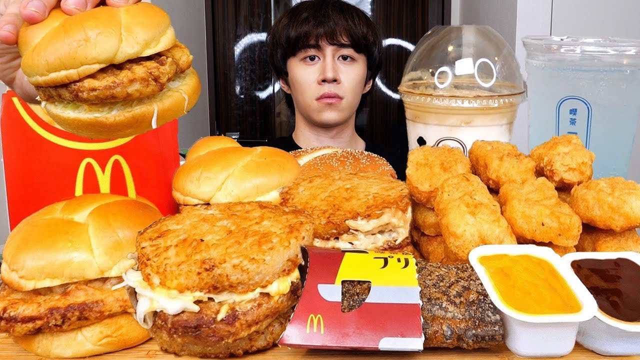 車校初日で先生にYouTuberとバレて気まずいからマックのチキンタツタシリーズ全種食べたら学校批判してた。
