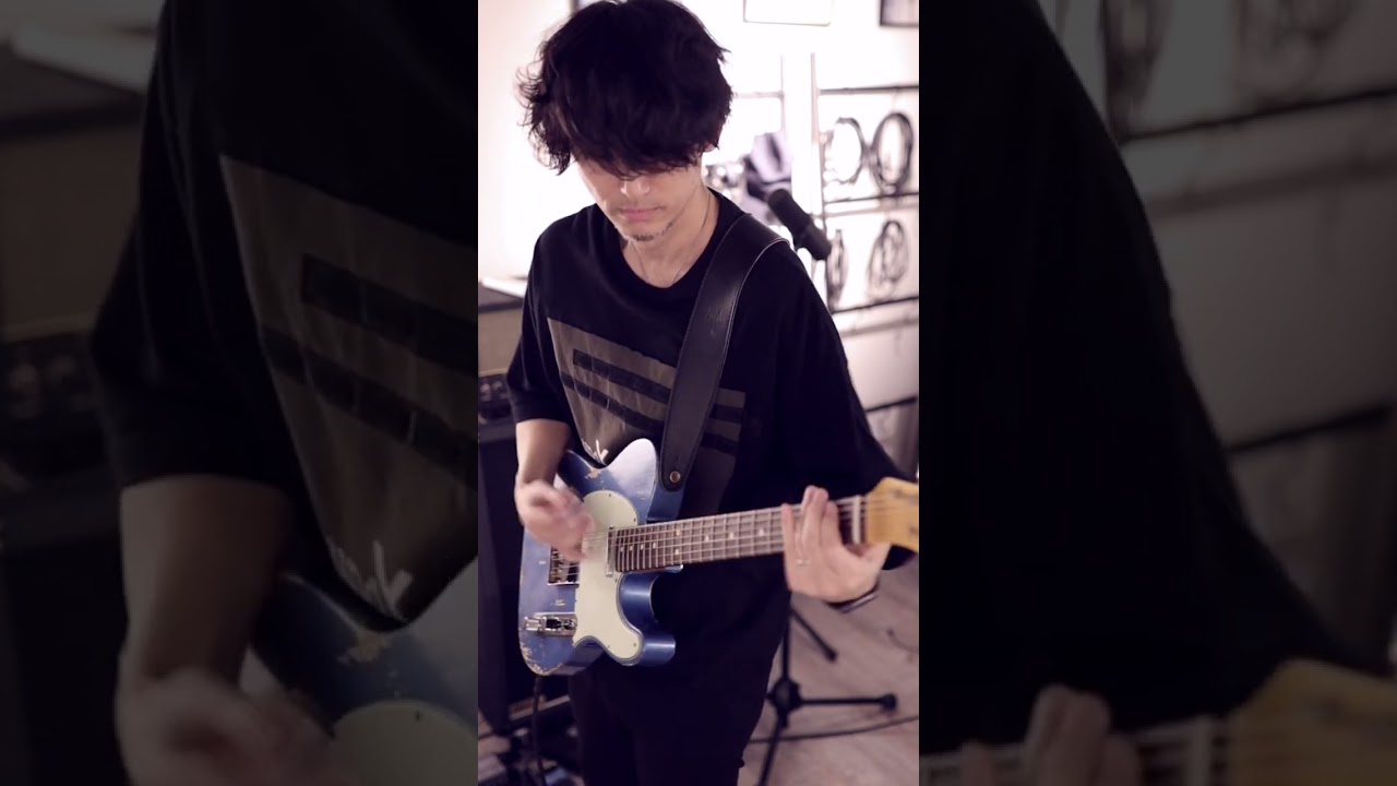 【ぼっちざろっく】あの名シーンの超かっこいいギターを激しく弾いてみた!#shorts