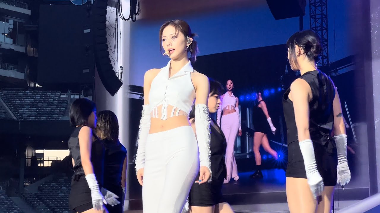 230706 – Tzuyu Done For Me Solo – NYC MetLife