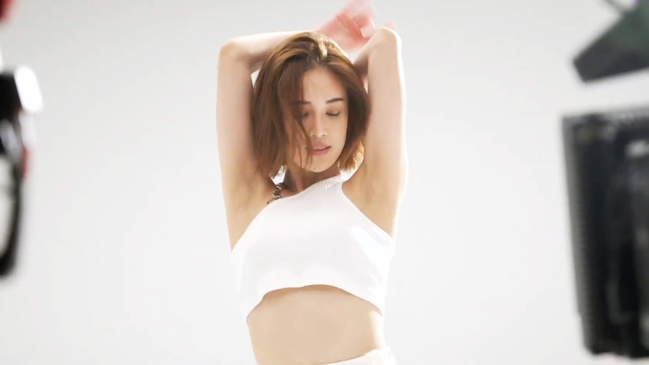 藤井夏恋、圧巻のダンスパフォーマンス披露/iHerb CM+メイキング・インタビュー