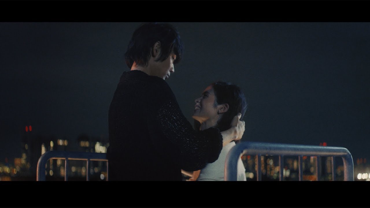 綾野剛、話題のCMのロングバージョン 一夜限りで放送