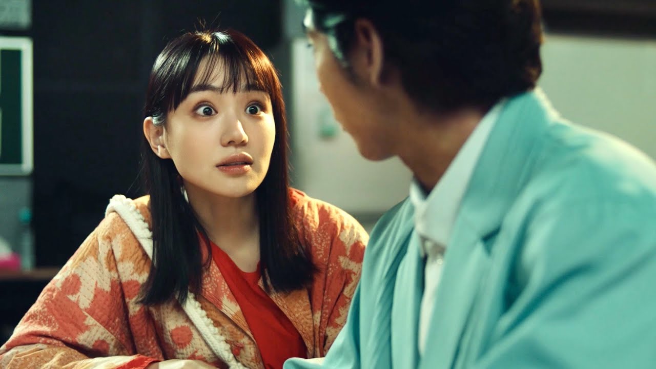 賀来賢人、奈緒の「狂気じみたキャラ」を絶賛!?レバレジーズCM+インタビュー+メイキング