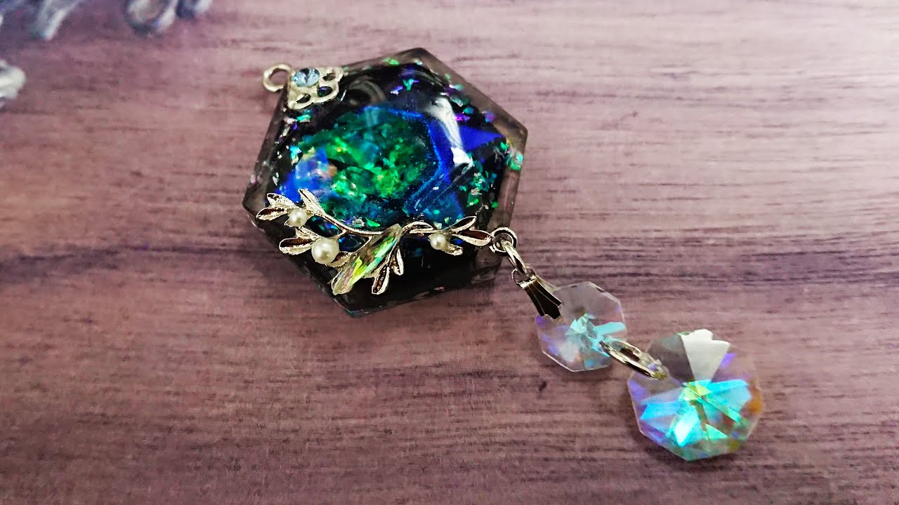 水底に煌めく六芒星ネックレスレジン♪Six-pointed star necklace resin that glitters on the bottom of the water♪