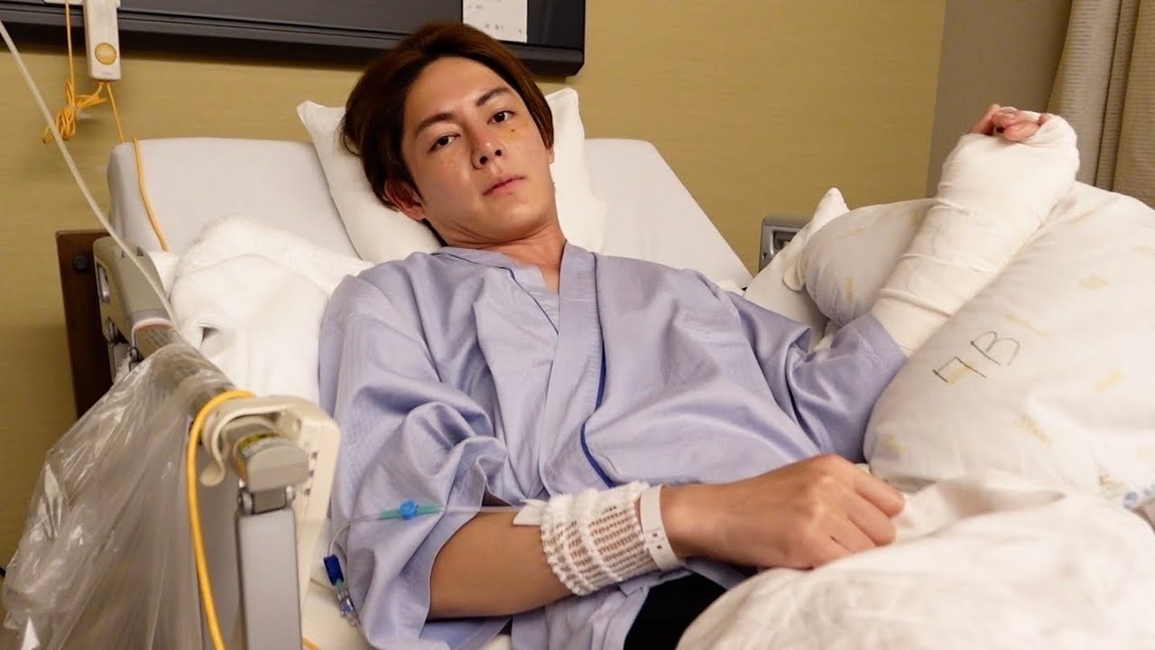 後遺症で手が動かせなくなるかもしれません。