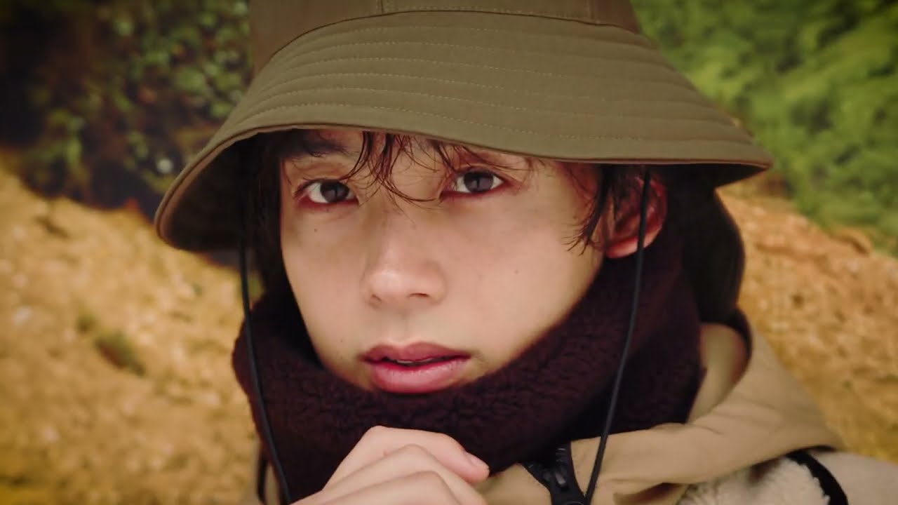 ロロ・ピアーナで自然を楽しむ竹内涼真と洗練のアウトドア