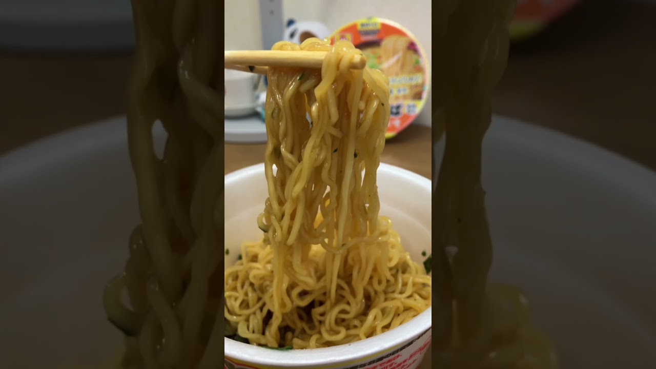 【新発売】佐藤栞里さんもオススメ!?麺づくり まぜそば 鶏ガラ醤油を食べてみた!