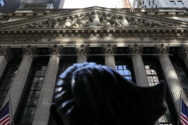米国株式市場＝下落、貿易戦争巡る懸念で　精彩欠く雇用統計も嫌気 | ロイター