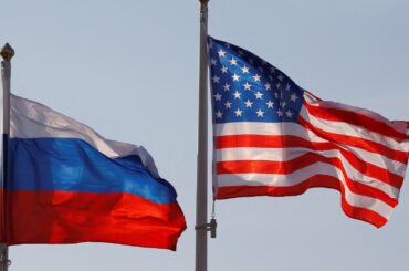 米拘束のロシア人解放　米国人教師措置の見返り＝大統領府報道官 | ロイター