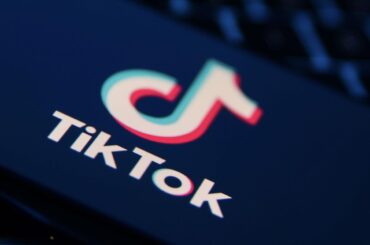 ソフトバンクＧ、TikTok親会社の評価60兆円強に上げ－ＡＩに将来性 - Bloomberg