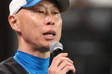 森本稀哲外野守備走塁コーチ（2024年11月撮影）