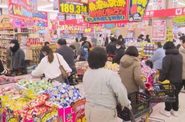 ドンキ高知店で「全部買っちゃいました」最後の“空白県”に出店、午前9時のオープンに大行列 « 高知のニュース - 高知さんさんテレビ