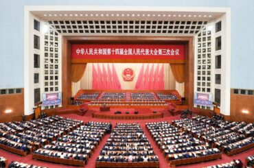 中国全人代、ＡＩが大きなテーマに－共産党ナンバー３閉幕式欠席 - Bloomberg