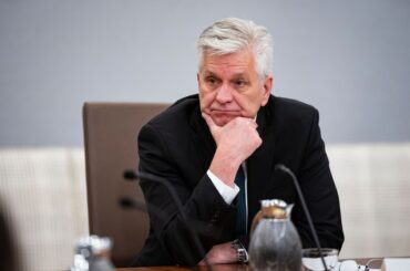 ウォラーＦＲＢ理事、年内になお２回ないし３回の利下げ余地も - Bloomberg