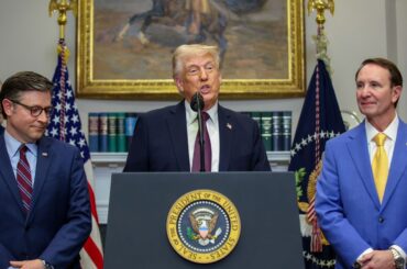 ベネズエラ産原油に「二次的関税」、トランプ氏の新たな貿易手段に - Bloomberg