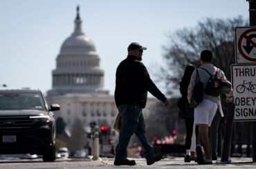 トランプ米大統領の税制法案が主役に、減税規模の議論が議会で本格化 - Bloomberg