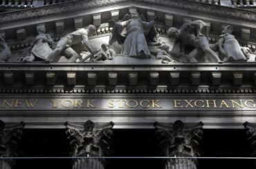 米国株式市場＝Ｓ＆Ｐ・ナスダック急反落、自動車関税を警戒　テスラなど安い | ロイター