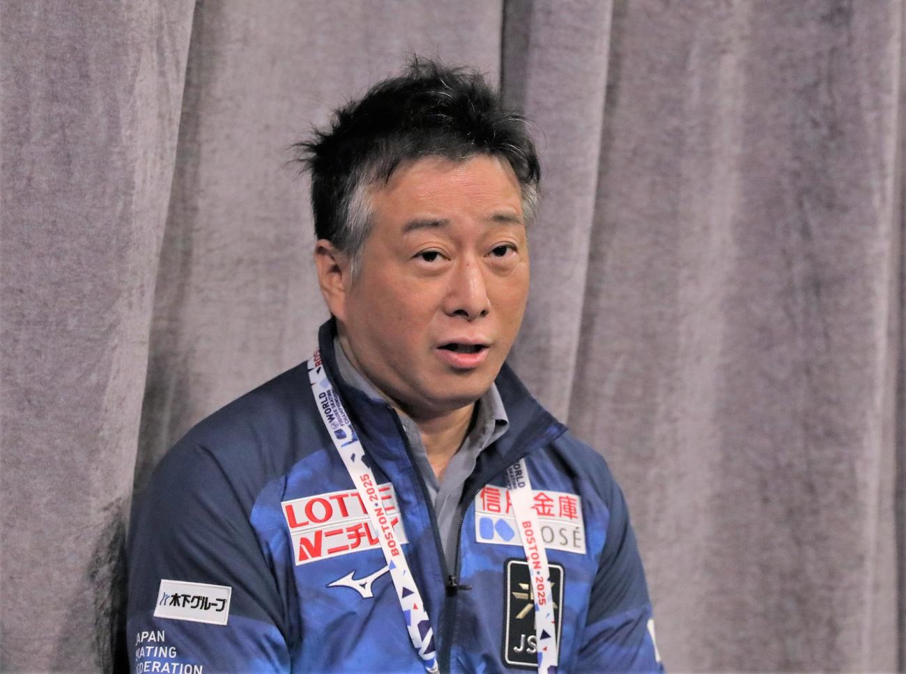 世界選手権の総括取材に応じた日本スケート連盟強化部長の竹内洋輔氏（撮影・藤塚大輔）