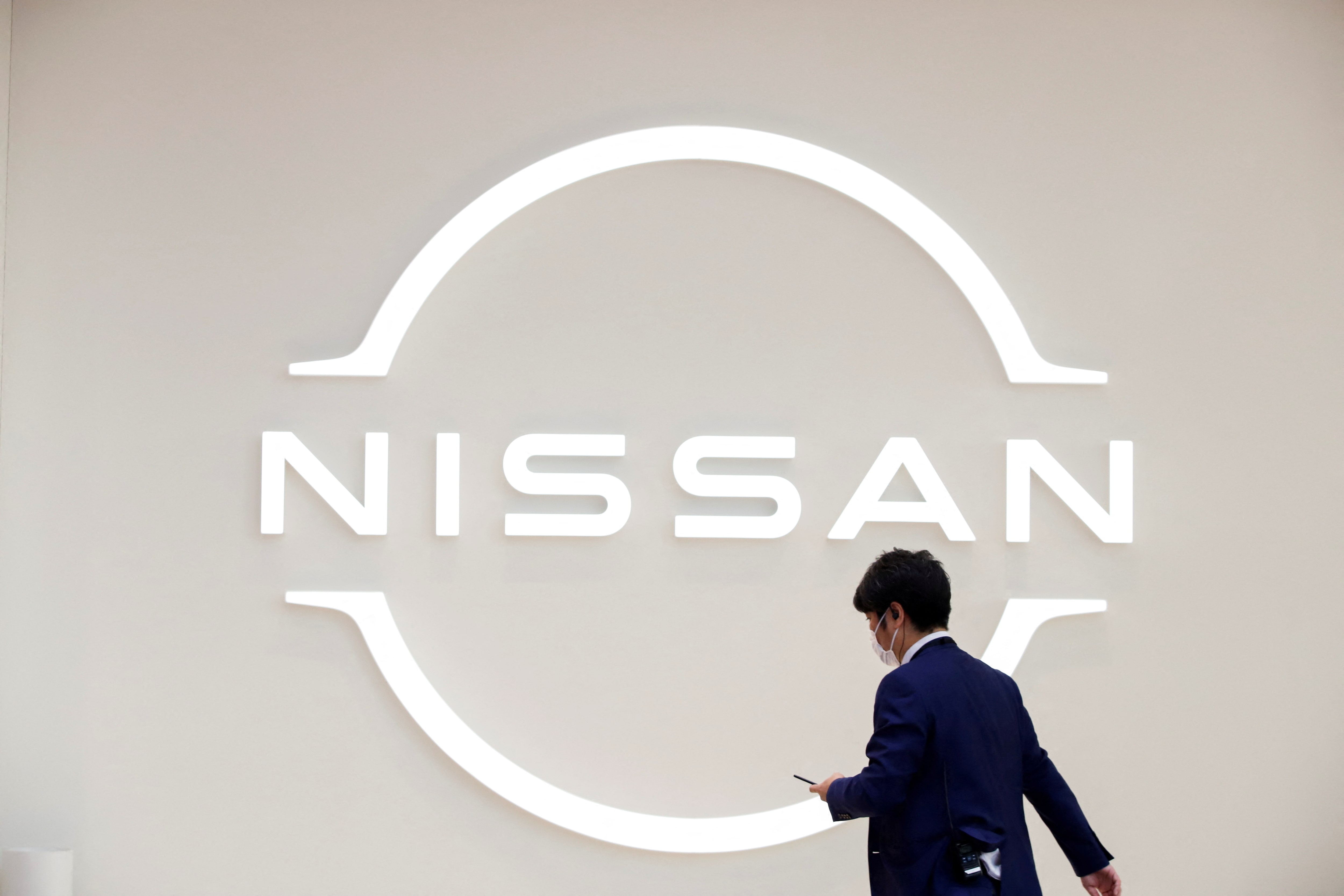 日産、25年度に新型ＥＶ「リーフ」投入　クロスオーバー型に全面改良