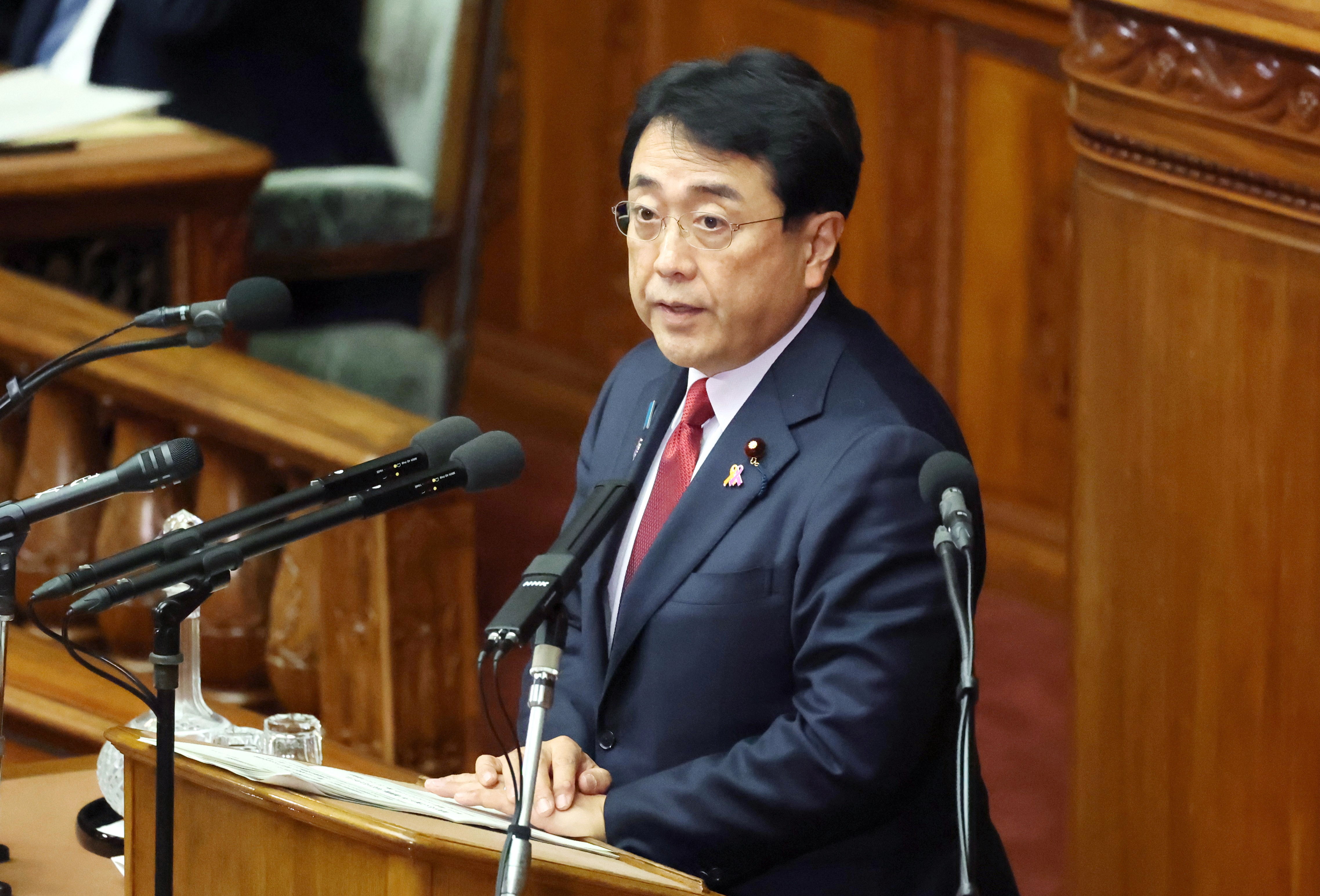 身近なものの価格上昇で「国民は厳しい状況」＝赤沢経済再生相