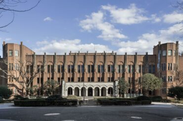 現役学生｢東大医学部の4割が医者ではない道を選ぶ｣という衝撃…過熱する医学部受験ブームで起きていること 最難関学部なのに医師国家試験の合格率は上位ではない | PRESIDENT Online（プレジデントオンライン）