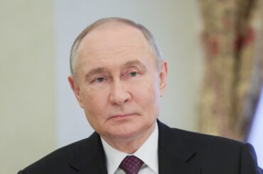 プーチン氏、現在の前線でウクライナ侵攻停止を提案＝報道 | ロイター