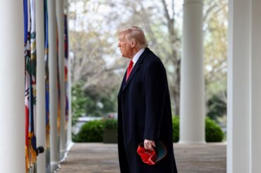 【コラム】トランプ氏が取り組む６つの戦争、全て敗色濃厚－ブランズ - Bloomberg