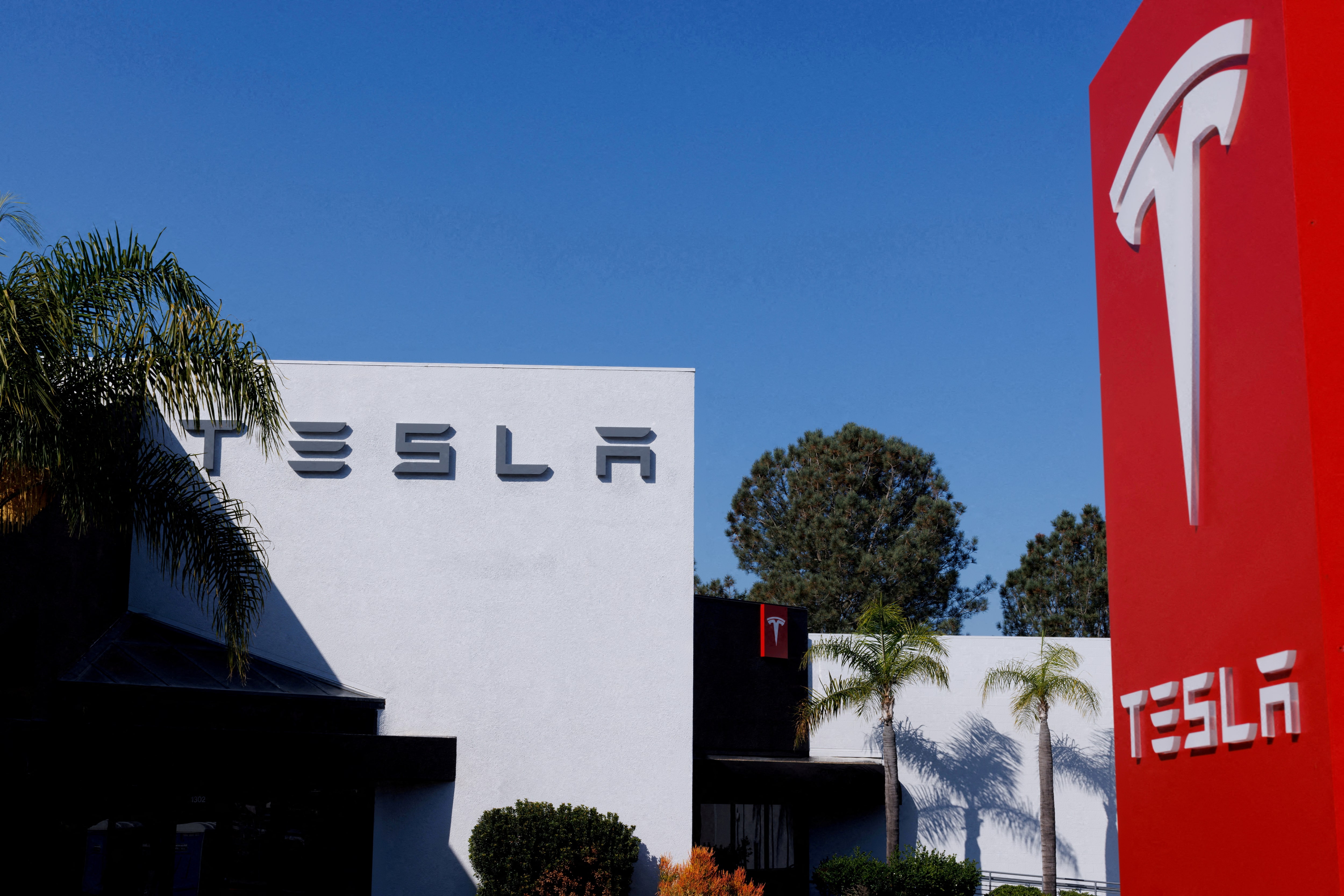 テスラ世界販売、第1四半期は13％減　マスク氏への反発が響く