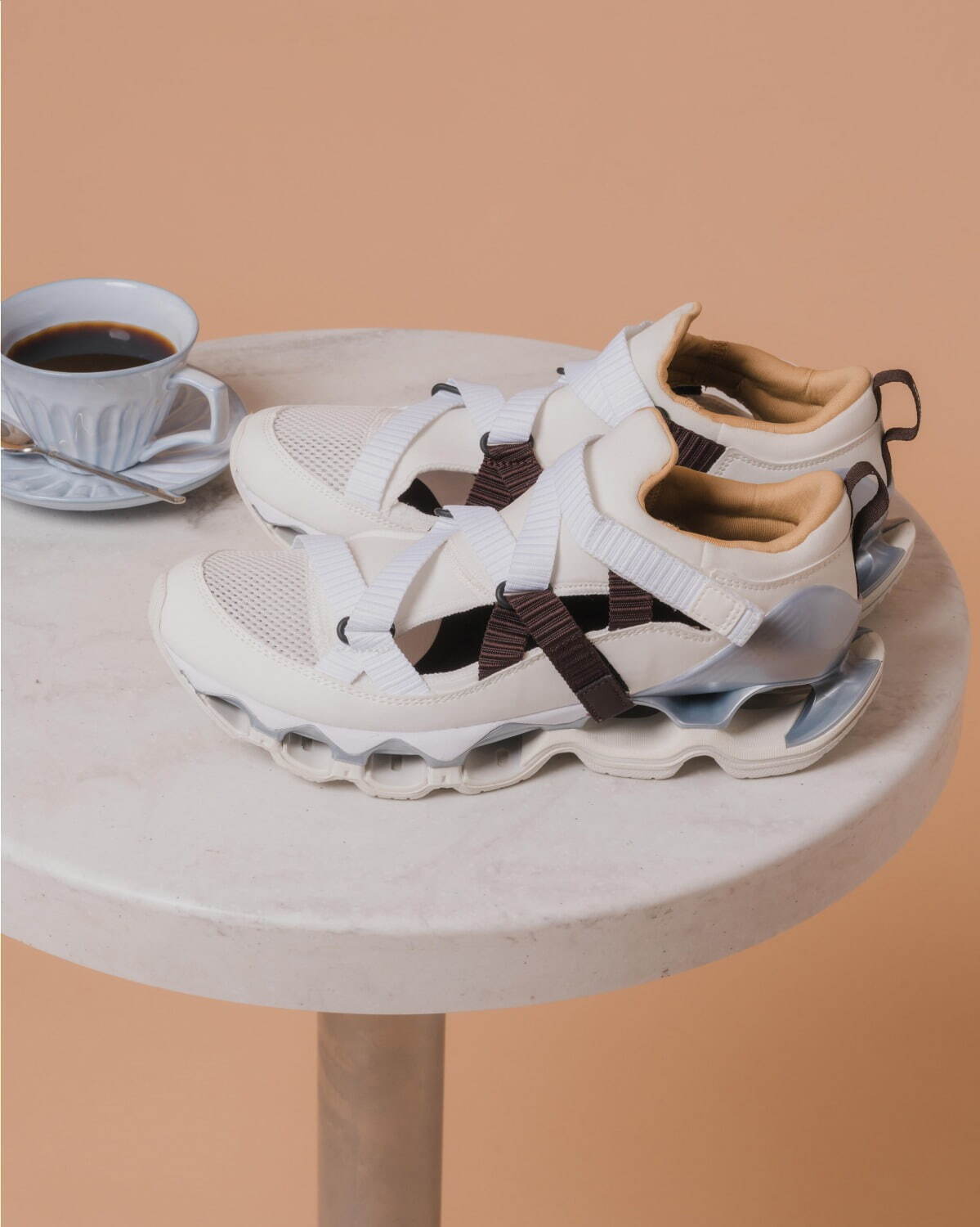 スピック＆スパン ミズノ「ウエーブ プロフェシー ストラップ」22,550円