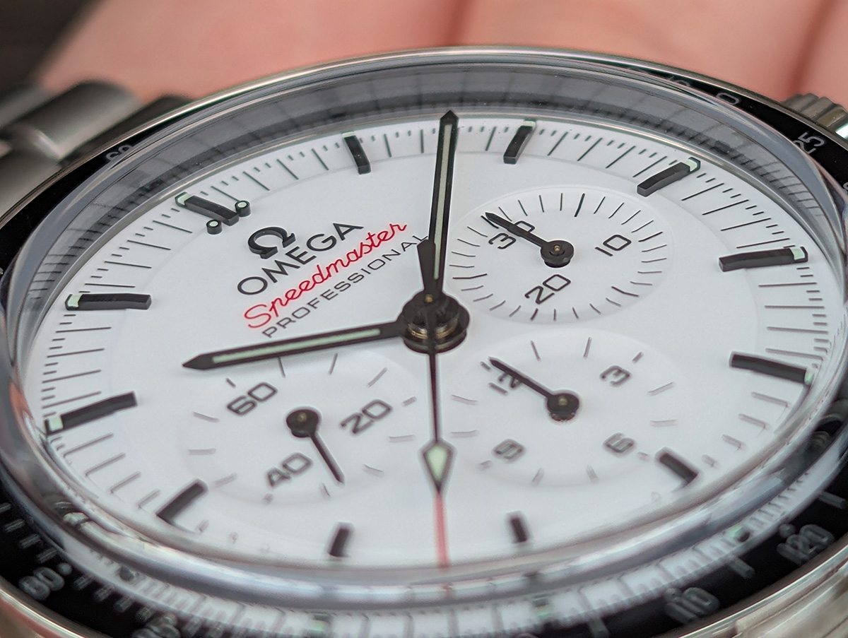オメガ スピードマスター ホワイト