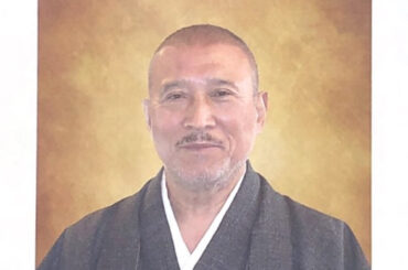 六代目体制は20年を迎え、七代目への関心も高まる。写真は「山口組新報」最新号に掲載された司忍組長
