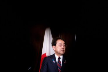 赤沢再生相、日米関税交渉は土俵の決め方が「非常に重要な要素」 - Bloomberg