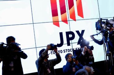 アングル：足踏みの日本株、遠のく「日経4万円」　米関税で企業利益削られ | ロイター