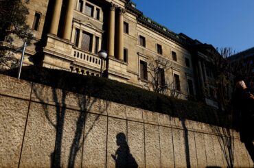 日銀が国債買い入れで意見聴取、一部メガバンクが減額加速を主張 | ロイター