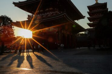訪日外国人、4月は初の390万人超　イースター休暇の旅行需要などで | ロイター